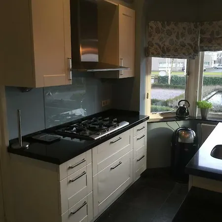 Villa Helmond 2*